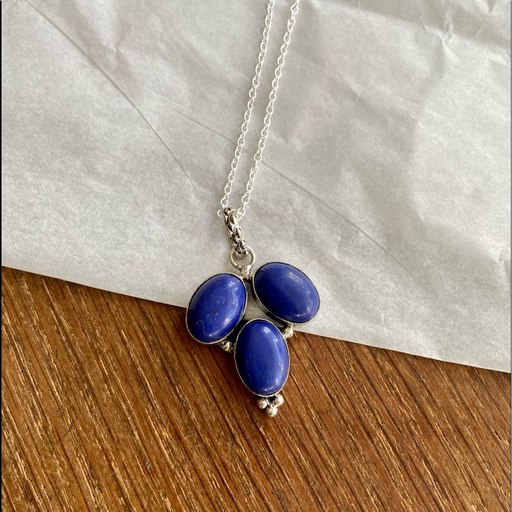 Three stone blue gemstone necklace NWT